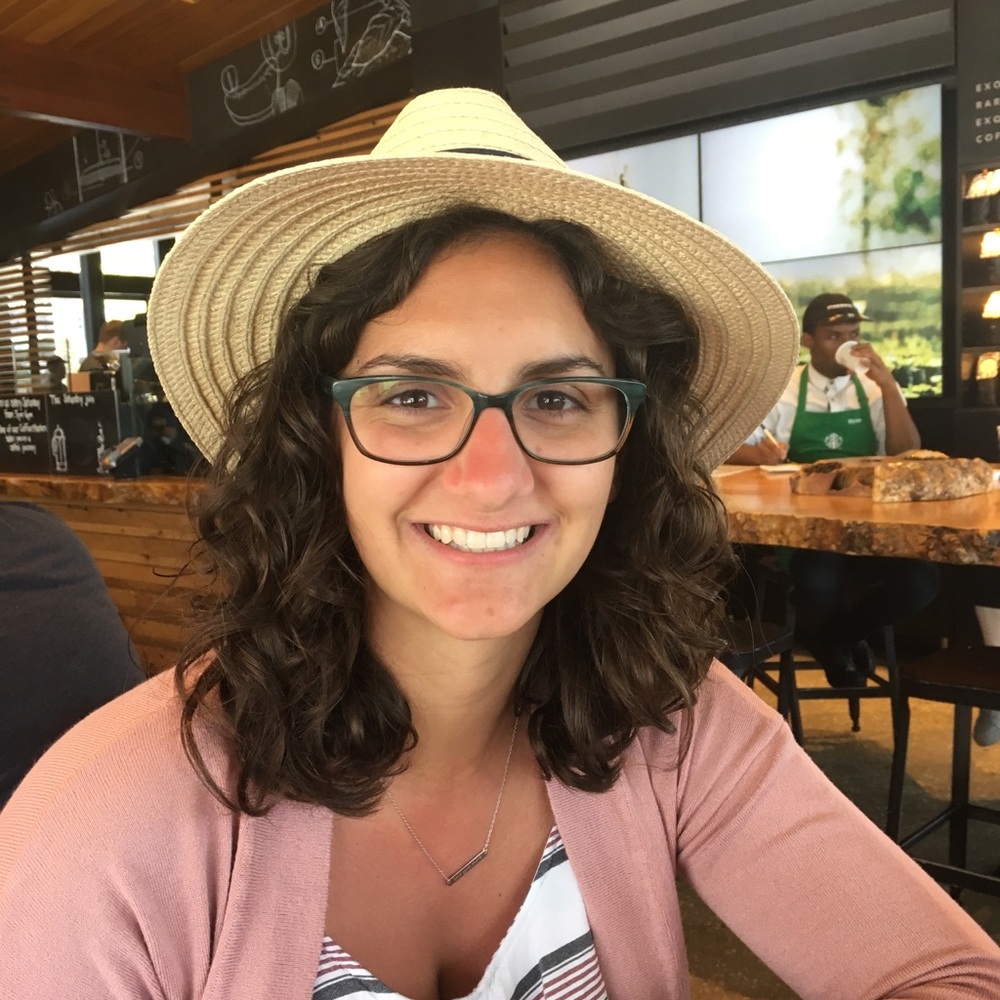 Meet your Posher, Olivia